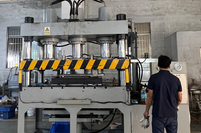 Carrying Case Manufacturer